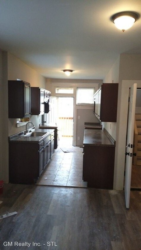 Foto principal - 6709 Crest Ave