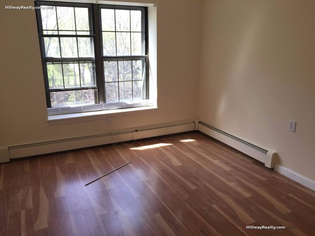 Building Photo - 757 Highland Ave