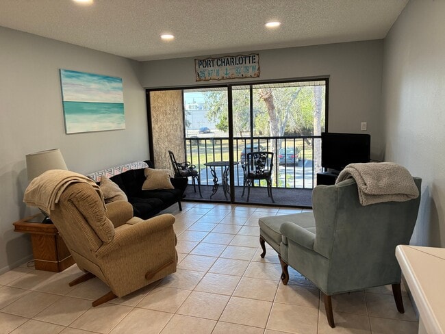 Building Photo - 19505 Quesada Ave