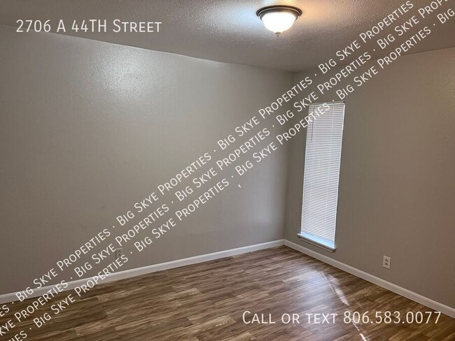 Foto del edificio - 2706 44th St