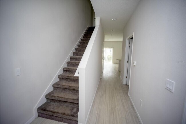 Foto del edificio - 2148 Penny Ln