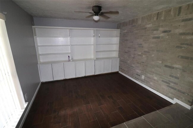 Building Photo - 17511 Mallet St