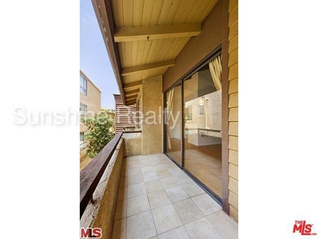 Foto del edificio - 11743 Darlington Ave