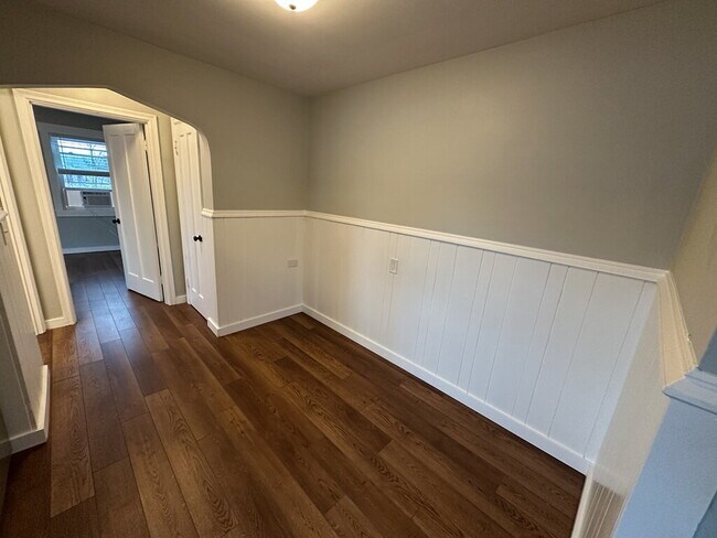 Building Photo - 1219 Franklin Ave