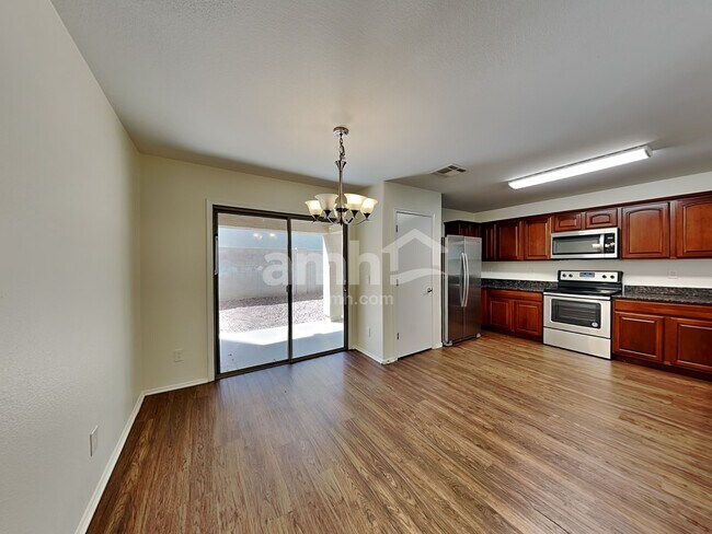 Foto del edificio - 17182 N 184th Drive