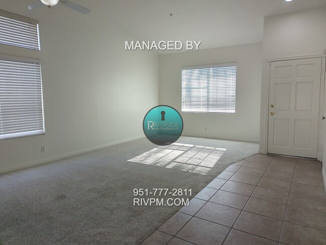 Foto del edificio - Available now!  Gated single story Orangec...