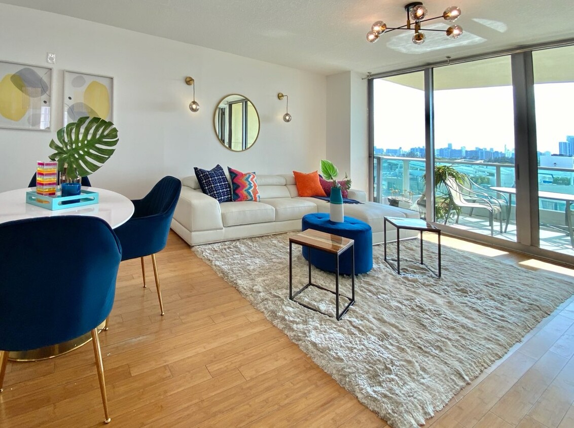 Foto principal - 1455 Ocean Dr