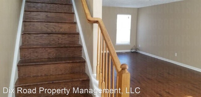 Building Photo - 4 br, 2.5 bath House - 5376 Wood Dale Drive,