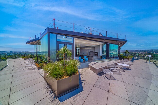 Foto del edificio - 6401 Wilshire Blvd