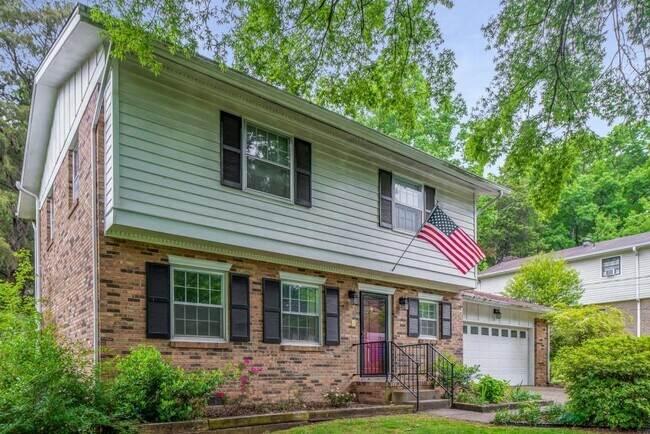 Foto del edificio - 1909 Capri Drive