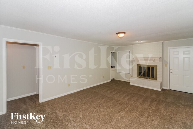 Building Photo - 4100 Lacewood Dr