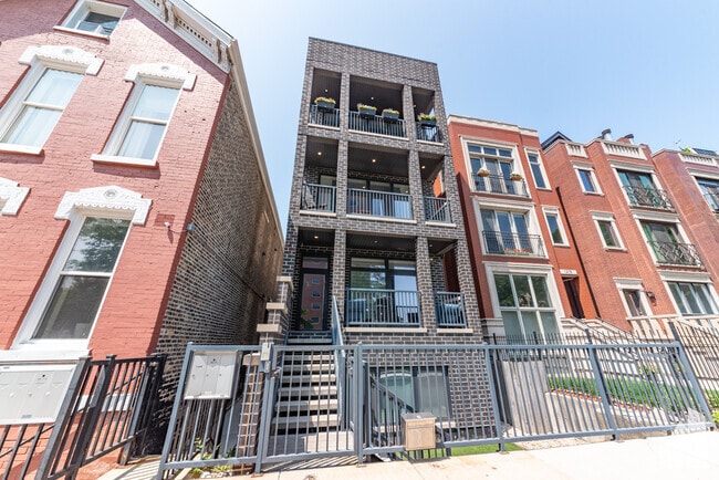 Building Photo - 1420 W Chestnut St