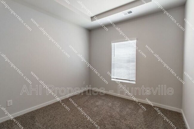 Building Photo - 26141 Valley Ridge Rd