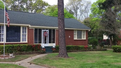 Building Photo - 9 Calhoun Rd