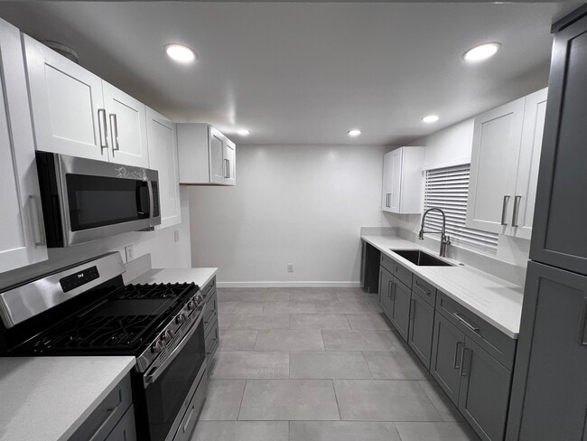 Foto del edificio - 9717 Oak St