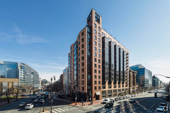 Foto del edificio - 1010 Massachusetts Ave NW