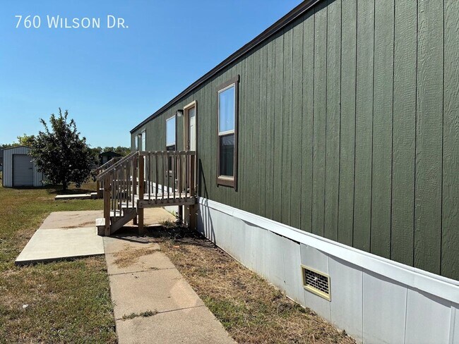 Foto del edificio - 760 Wilson Dr