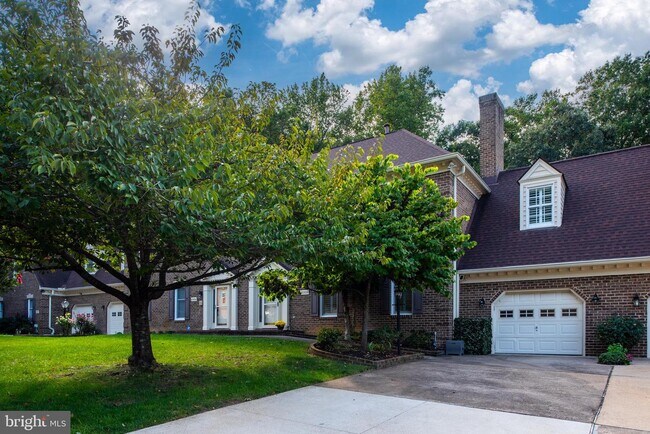 Building Photo - 10106 Blandfield Ln