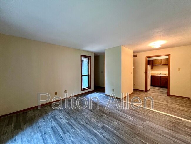 Foto del edificio - 580 Courtwood Ln