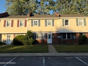 Building Photo - 336 Sawmill Rd