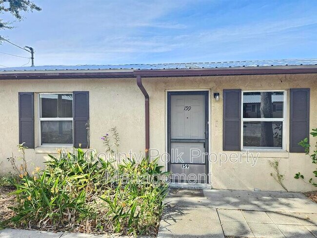 Foto del edificio - 455 Buck Moore Rd