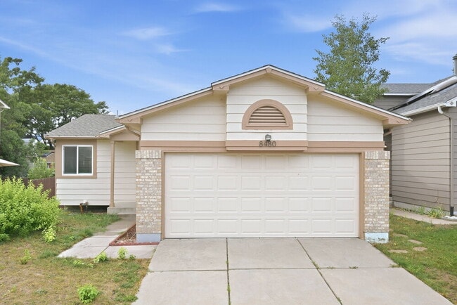 Building Photo - 8480 S Upham Way