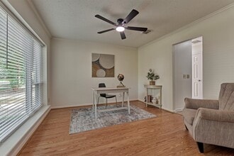 Building Photo - 71 Breezy Point Pl
