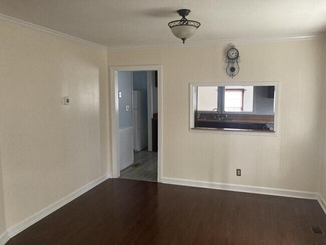 Foto del edificio - 2618 E Homewood Avenue