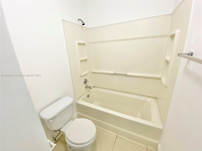 Foto del edificio - 2246 SW 80th Ter