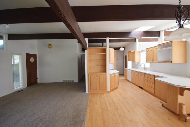Foto del edificio - 3437 E Millbert Dr