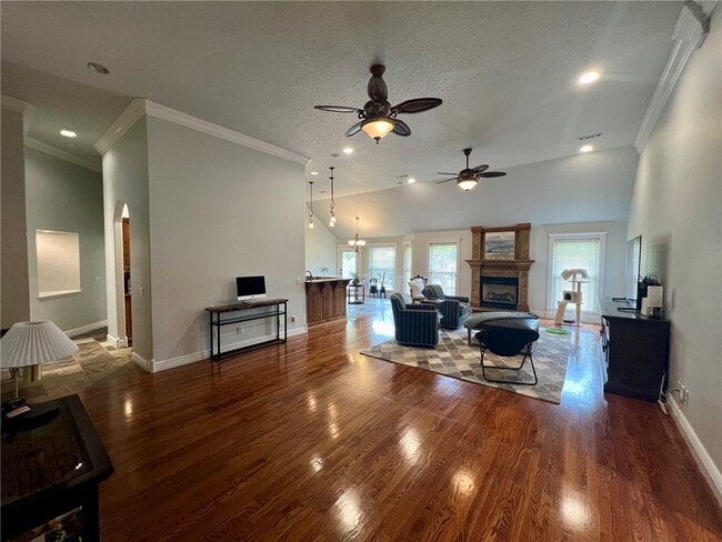 Building Photo - 1450 Whippoorwill Ln