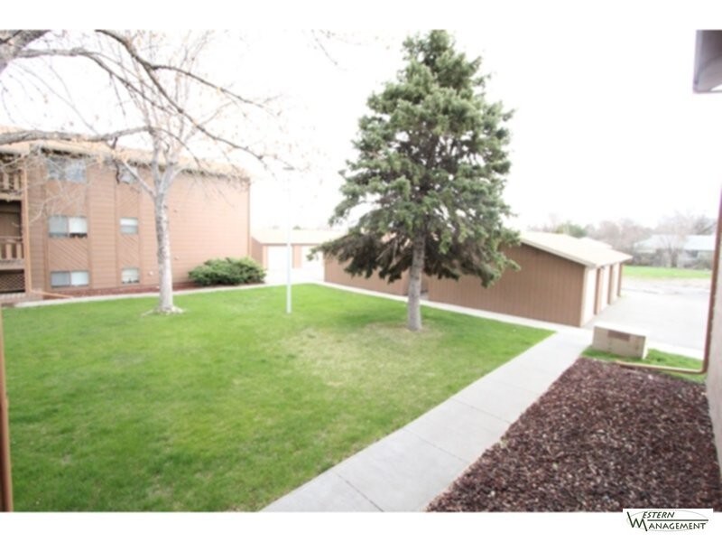 Primary Photo - 2320 Alderson Ave
