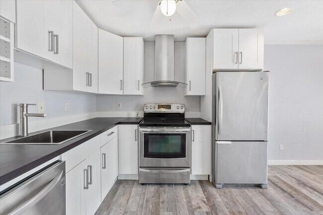 Foto del edificio - 13151 Walden Rd