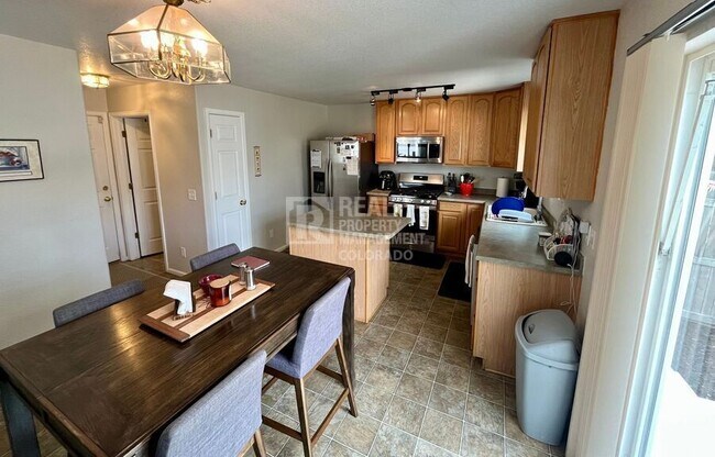Foto del edificio - 1726 Fossil Creek Pkwy
