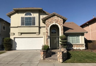 Building Photo - 4209 Dalehurst Ln