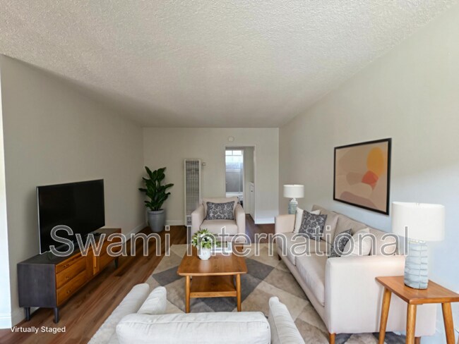 Foto del edificio - 9781 Acacia Ave