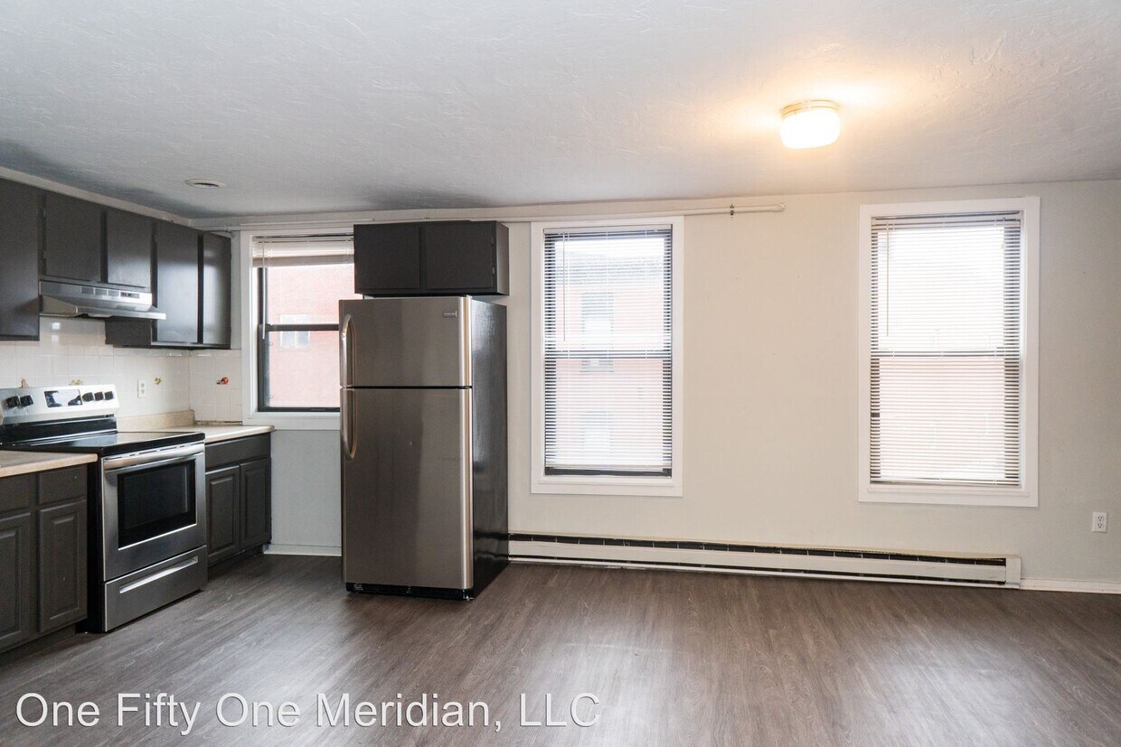 Foto principal - 151-153 Meridian St