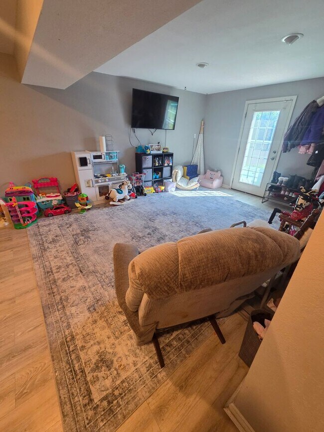 Foto del edificio - 4 Bedroom 3.5 Bathroom Duplex