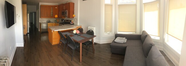 Photo du bâtiment - 4 Bedroom in Little Italy