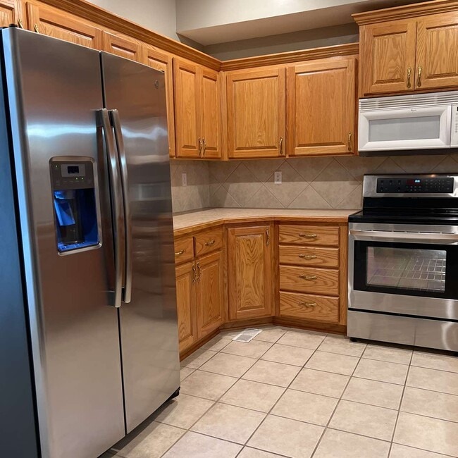 Building Photo - 1225 Dustins Way