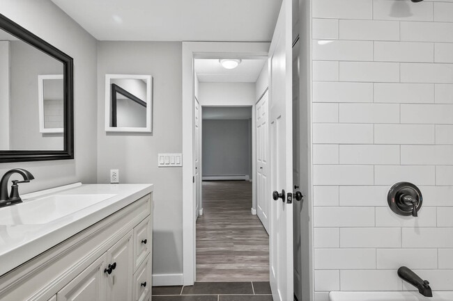 Building Photo - 7220 York Ave S