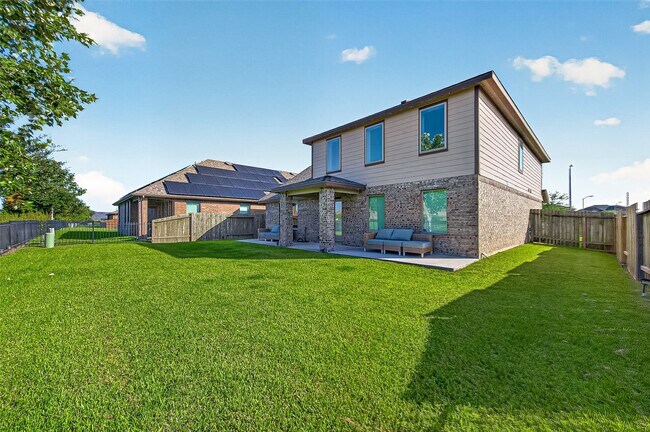 Building Photo - 9227 Downing St