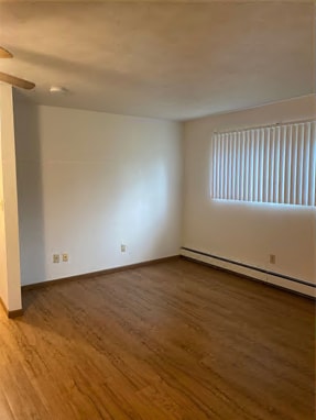 Building Photo - 916 20th Ave Pl