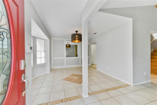 Building Photo - 9108 Texas Sun Dr