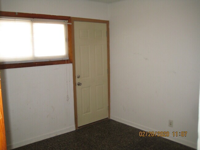 Building Photo - 119 Manor Ave