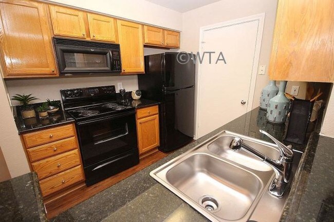 Building Photo - 2 bedroom in Austin TX 78731