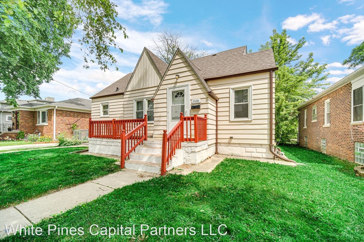 3 br, 2 bath House 3338 Washington St House Rental in Lansing, IL
