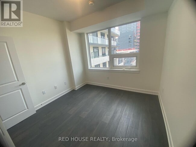 Building Photo - 3200 William Coltson Ave