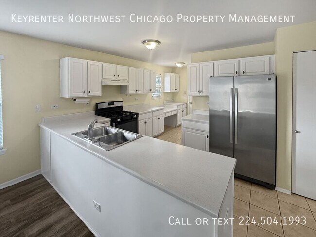 Foto del edificio - 790 Wedgewood Cir