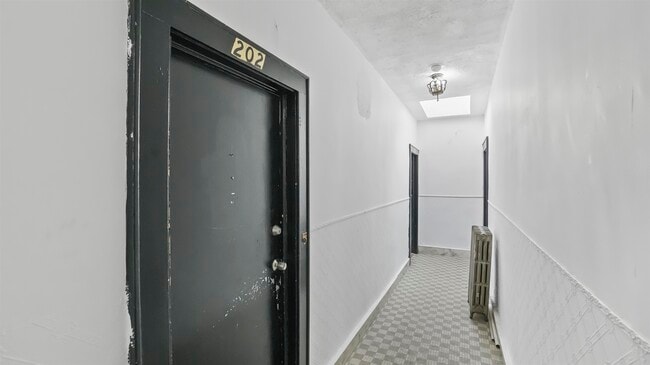 Foto del edificio - 260 Davis Ave